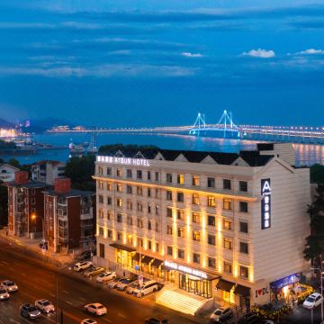 大连星海广场中山路亚朵酒店图片