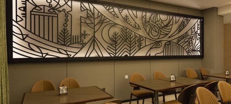 根河敖鲁古雅右岸度假酒店图片