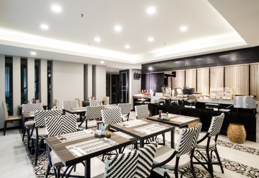 De Chai Oriental NimmanHotel Overview