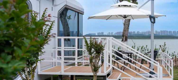 逸海西岸太空舱民宿(西湾环海大道店)图片