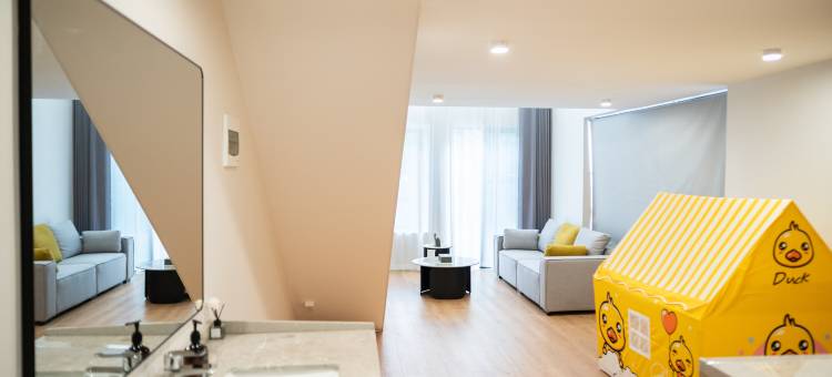 铂顿国际公寓(阳江市政府鸳鸯湖公园店)图片