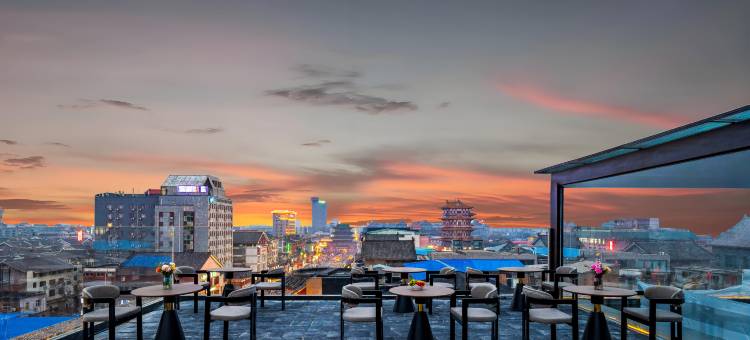 耐芙酒店(鼓楼广场清明上河园店)图片