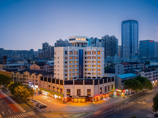 常州武进吾悦广场人民中路亚朵酒店