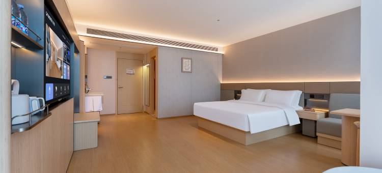 欢朵•云屿丨DREAMWORLD•SERENITY艺术酒店(南昌西站国博地铁站店)图片