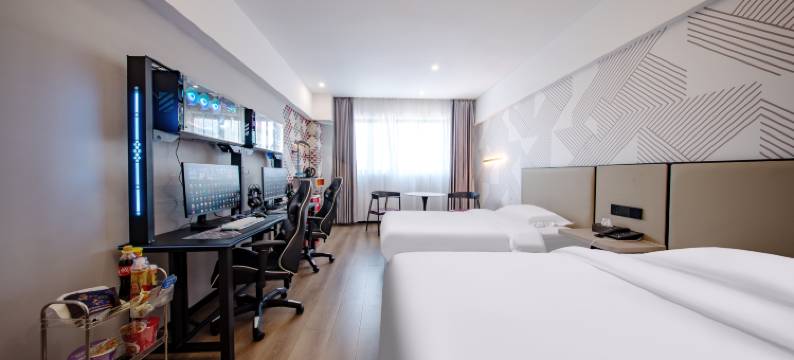 光速E居电竞酒店(佛山南海万科广场千灯湖度假区店)图片