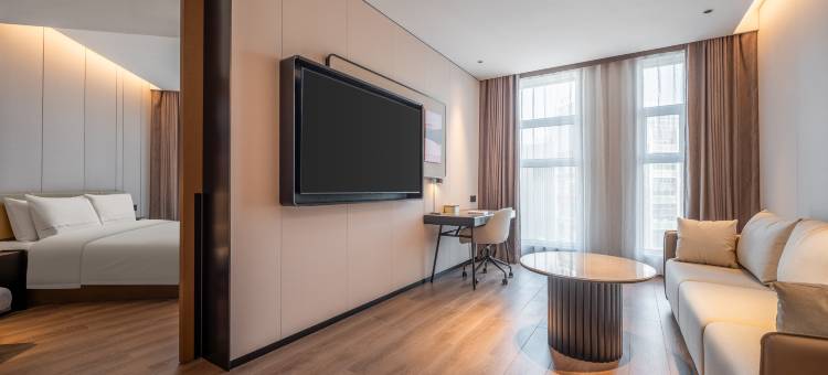 库尔勒人民广场建设桥亚朵酒店图片