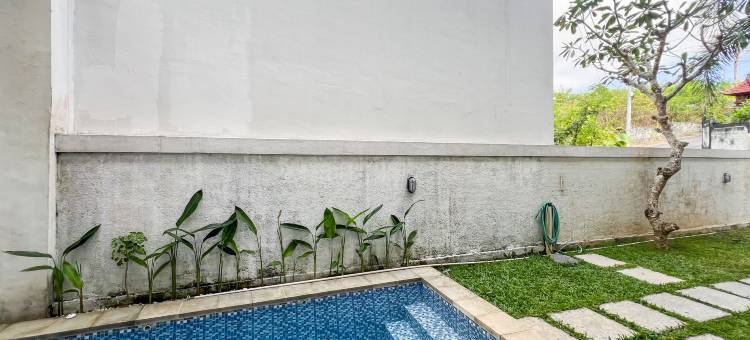 Kanha Homestay near Pantai Pandawa RedPartner图片