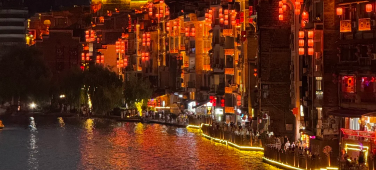 镇远悦享北岸民宿(镇远古城新大桥店)图片