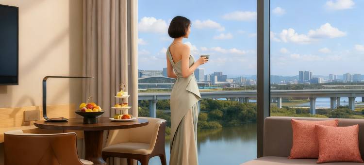 洛禾・云舍|一线河景Designer奢品酒店(珠江路美食广场万达店)图片