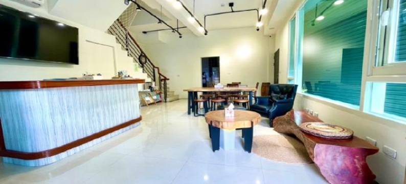 遇见转角行旅图片