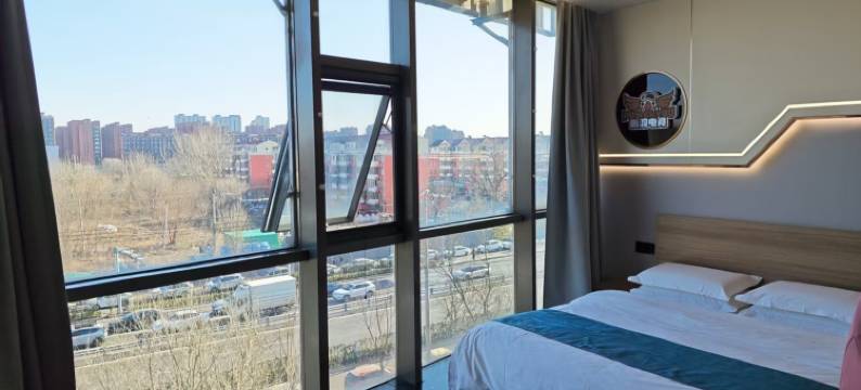 鹏羽电竞酒店(马驹桥店)图片