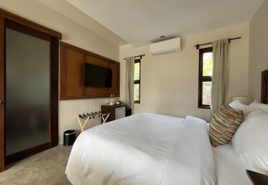 Ferra Resort Siargao Hotel Overview