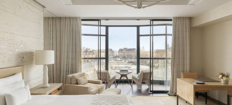 巴黎白马庄园酒店(Cheval Blanc Paris & Dior Spa Cheval Blanc Paris)图片