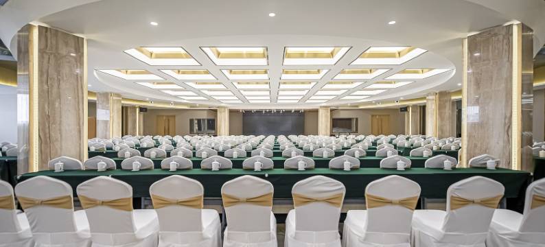 四川宏达金桥⼤酒店图片