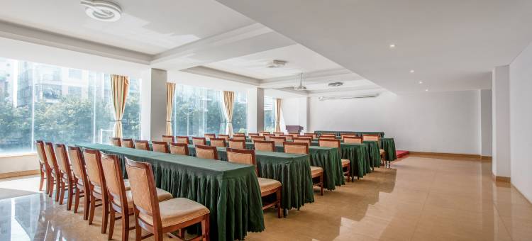 云上四季酒店(贺州学院西校区店)图片