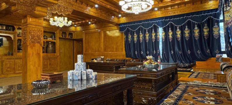 八宿县来古云之端大酒店图片