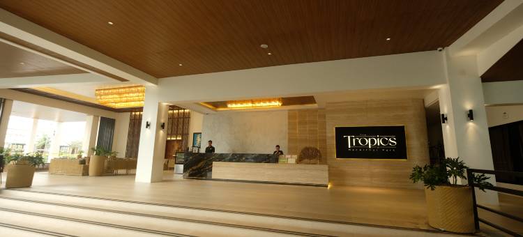 The Tropics at MacArthur Park Resort and Convention Center图片