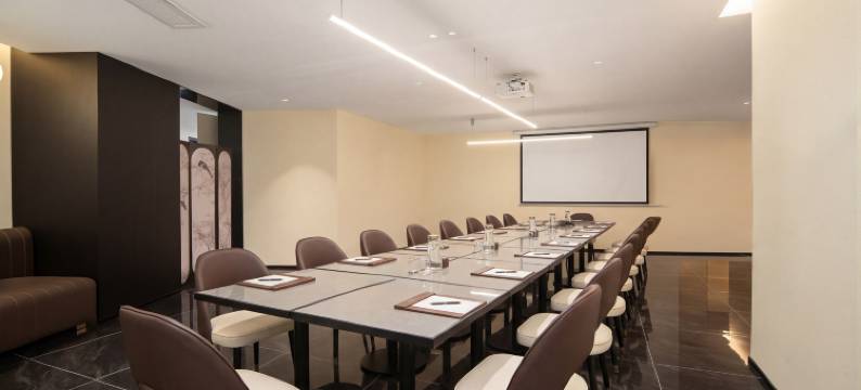 艺龙安云酒店(广州永庆坊陈家祠地铁站店)图片