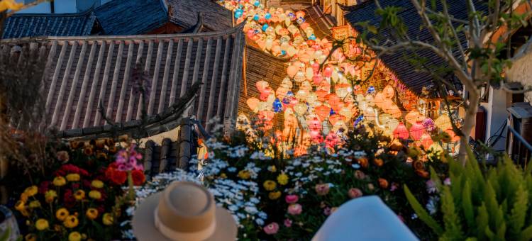 椿一Treene丨全景·设计师中古风度假庭院(丽江古城店)图片