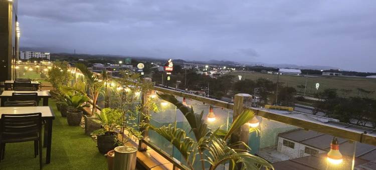 韩国城安吉利斯的星期天天空酒店，靠近克拉克国际机场(Sunday Sky Hotel in Korean Town Angeles, Near Clark International Airport)图片