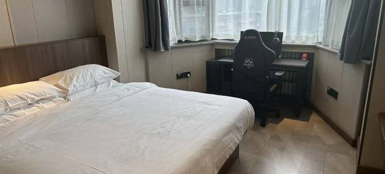 蚂蚁·光年电竞(西安永宁门地铁站店)图片