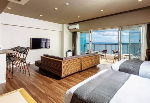 Sunset Resort CanphouHotel Overview