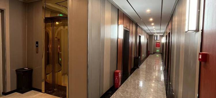 察雅星空优品酒店图片