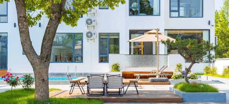 花筑·九华山花开未满民宿(游客换乘中心店)图片