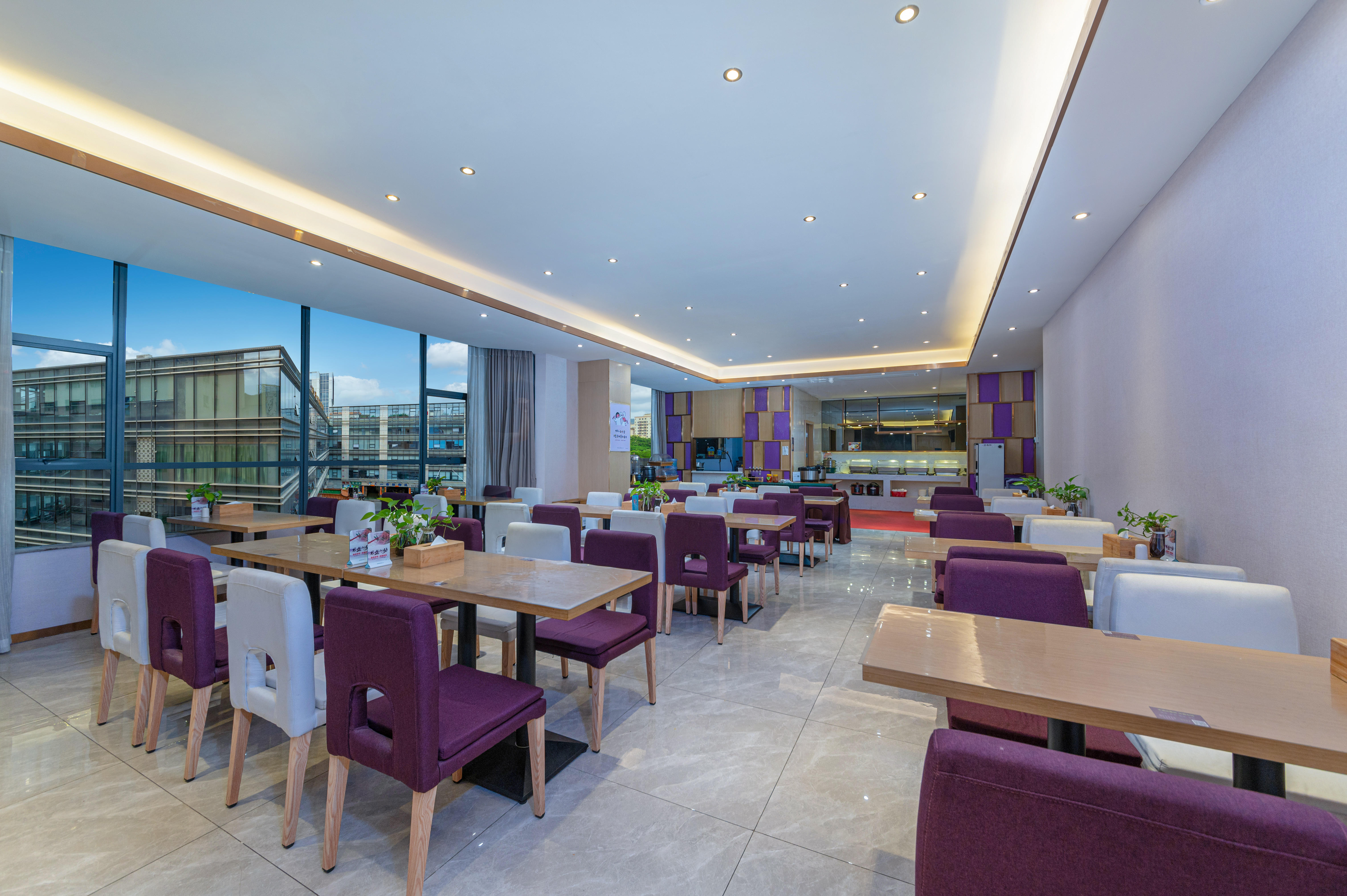 Lavande Hotel (Shenzhen Airport Fuyong Metro Station)Over view