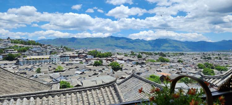 丽江狮子山客栈图片
