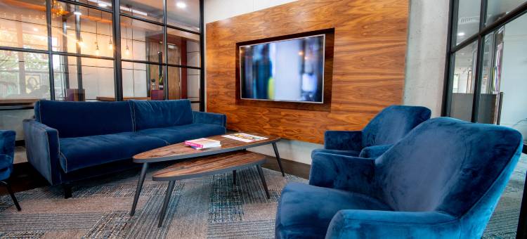 伦敦斯特拉特福酒店(Roomzzz London Stratford)图片