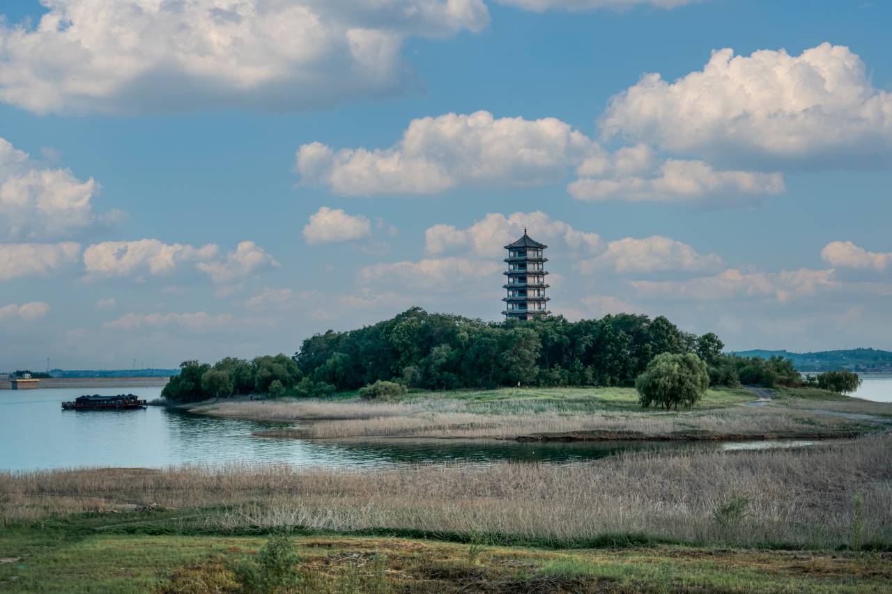 溢泉湖湖景民宿图片