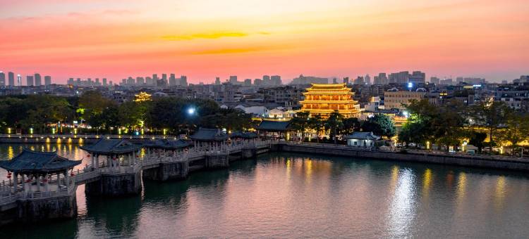 花筑·东门客栈(潮州广济桥牌坊街店)图片
