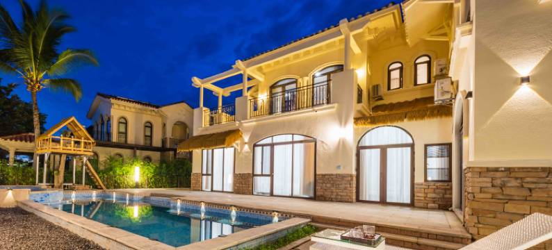 日光月光海边泳池院子(石梅湾店)图片