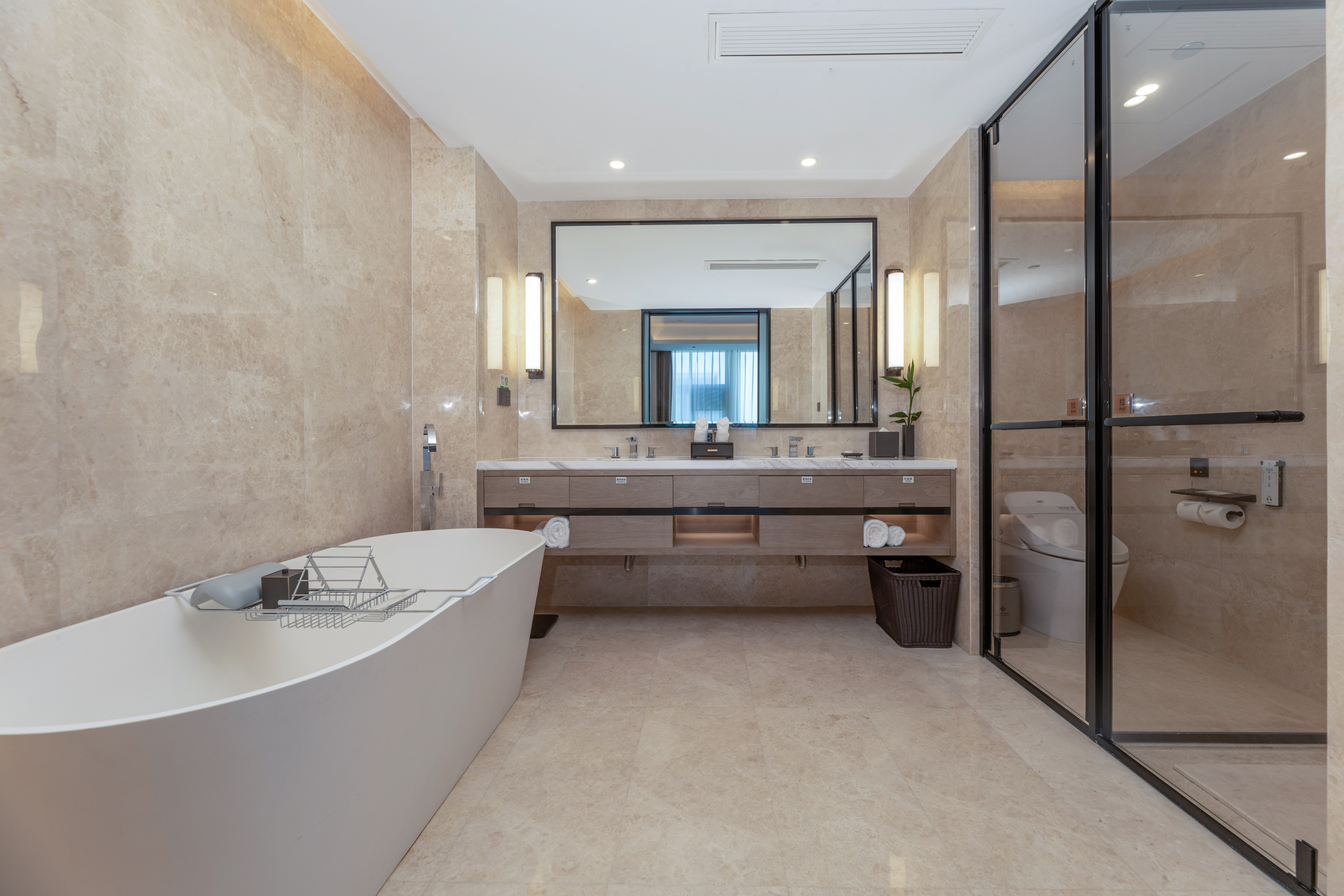 Jinling Grand Hotel XingHuaOver view