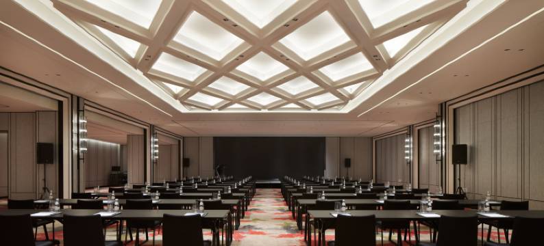 杭州托尼洛·兰博基尼ROSSO酒店图片