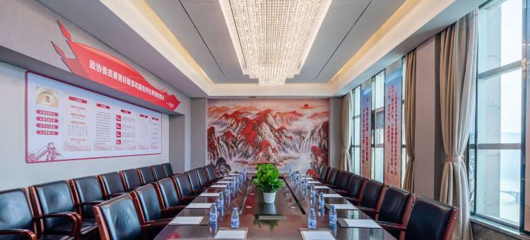 巴中天越岷山饭店图片