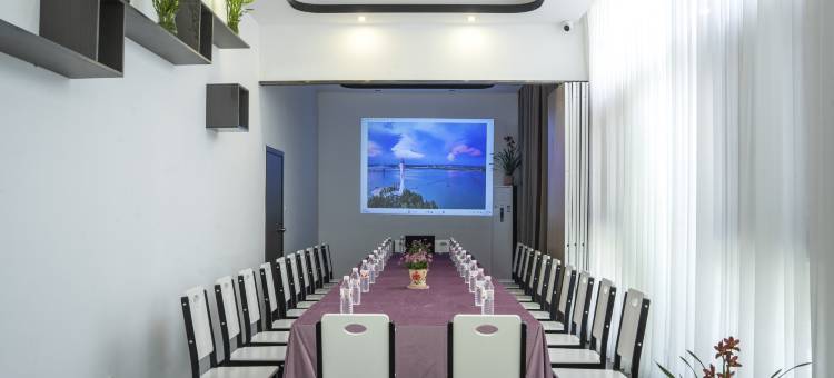 Cloud House ·云卷花舍·庄园民宿(北海银滩国际客运港店)图片