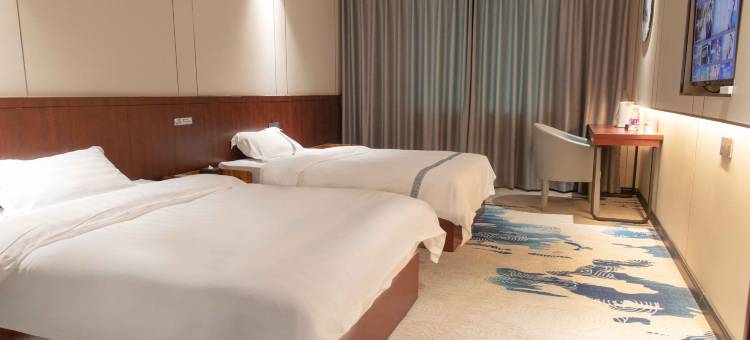 嘉泰大酒店(京山雅斯超市店)图片