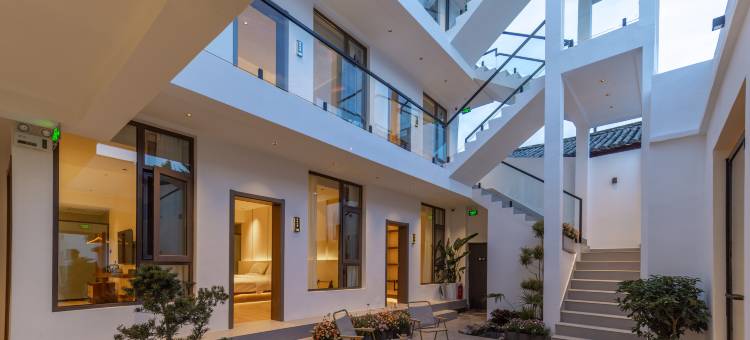 云岸山青·诧寂美学｜空中花园设计师观景美宿(丽江古城店)图片