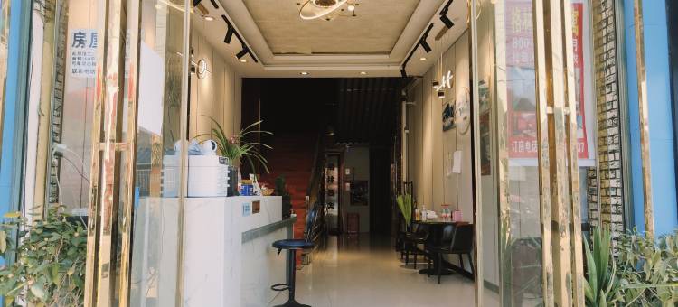 安龙格林酒店图片