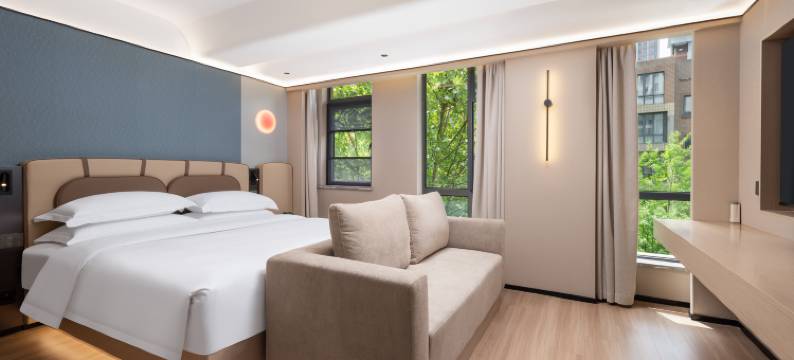 武汉二妃山庄湖畔花园酒店(光谷生物城科技会展中心店)图片