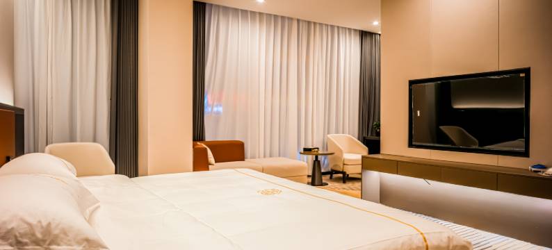 迭部生源酒店图片