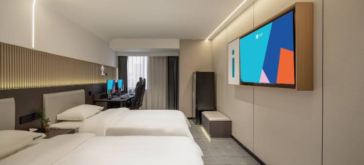 爱电竞酒店(重庆杨家坪步行街地铁站店)图片