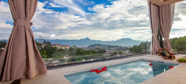 岚悦里·丽江琉璃宫360度极景恒温温泉馆图片