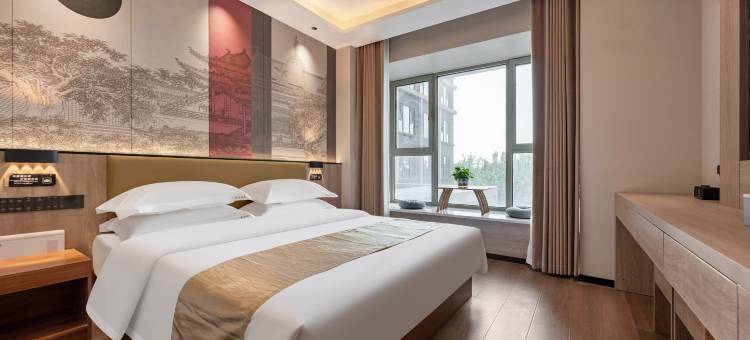 云逸酒店(济南二环西路百联奥特莱斯店)图片