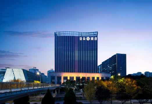 太原中海国际滨河西路亚朵S酒店外景图