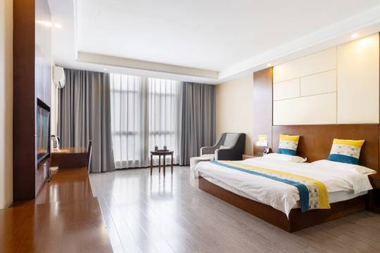 弥勒豪荟酒店(湖泉生态园店)