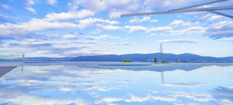 大理听风者海景酒店(洱海生态廊道店)图片