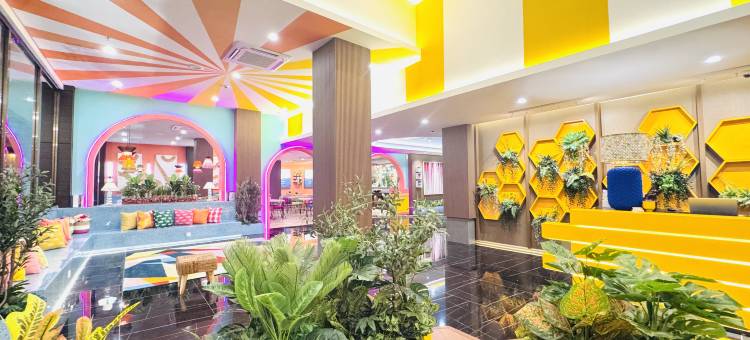 黄蜂度假村奇利利坦(Yellow Bee Resort Cililitan)图片